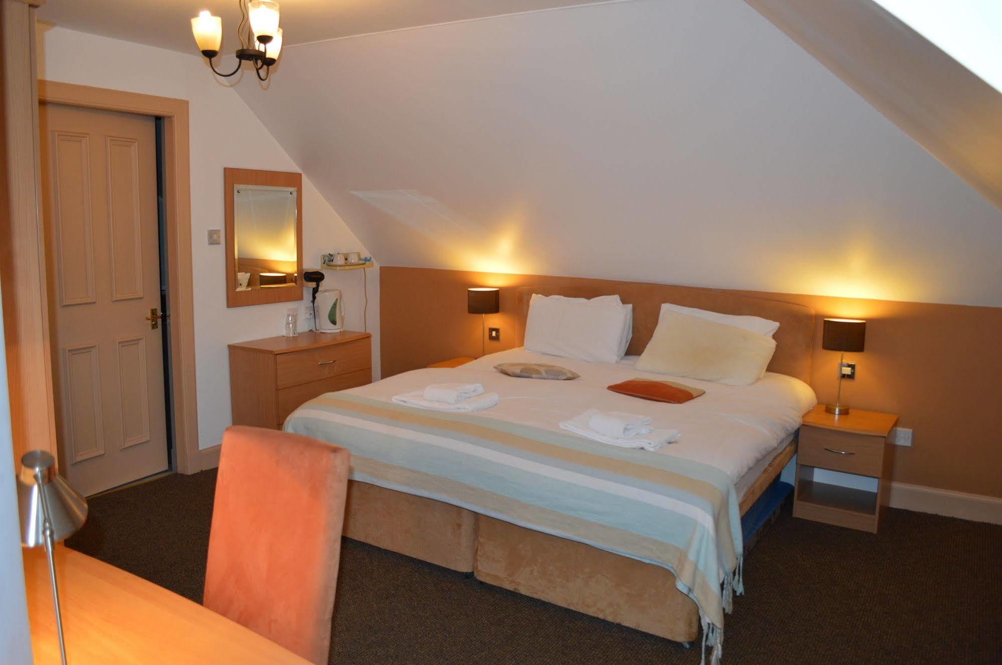 Mw Townhouse Hotell EDI Eksteriør bilde