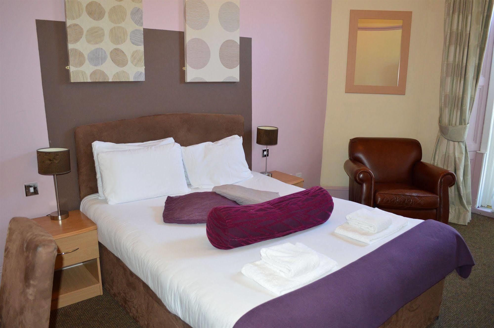 Mw Townhouse Hotell EDI Eksteriør bilde