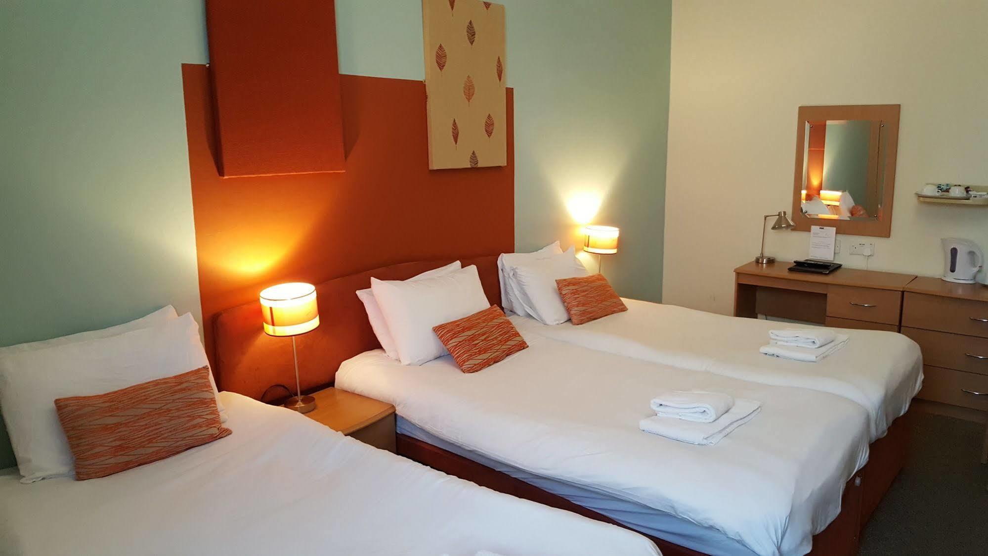 Mw Townhouse Hotell EDI Eksteriør bilde