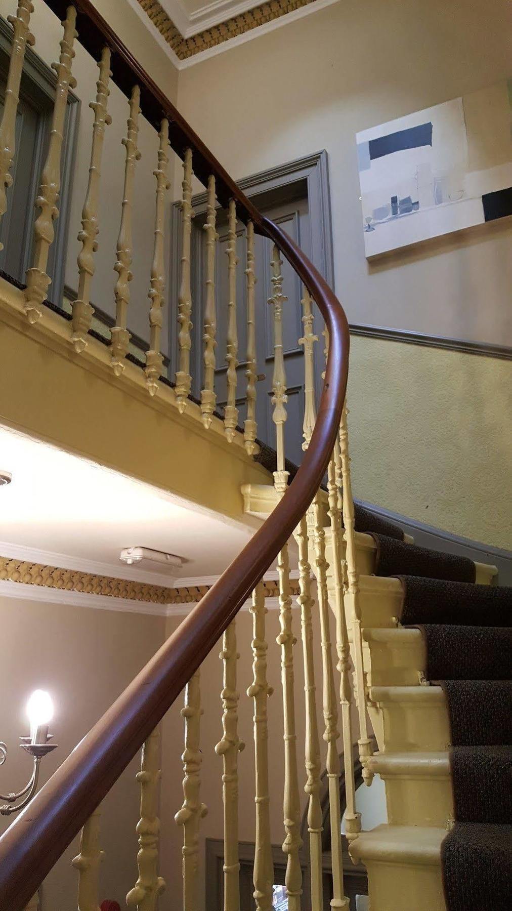 Mw Townhouse Hotell EDI Eksteriør bilde